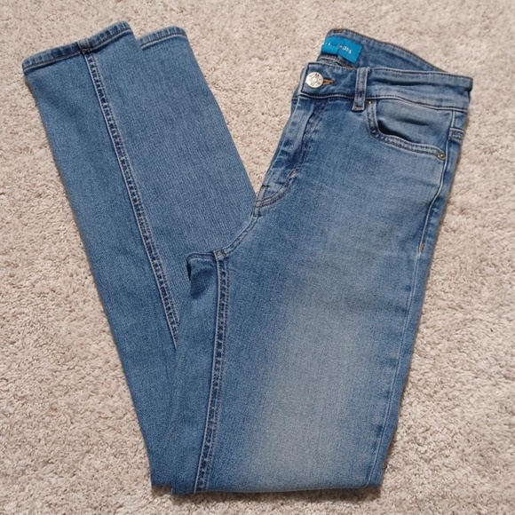 M.I.H. High Rise Skinny 'Bridge' Jeans in Stonewash Chip - Picture 9 of 11